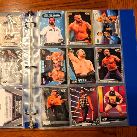 AEW Wrestling Cards Binder 🔥 AEW Trading Cards Collection Lot Collection - Picture 4 of 11